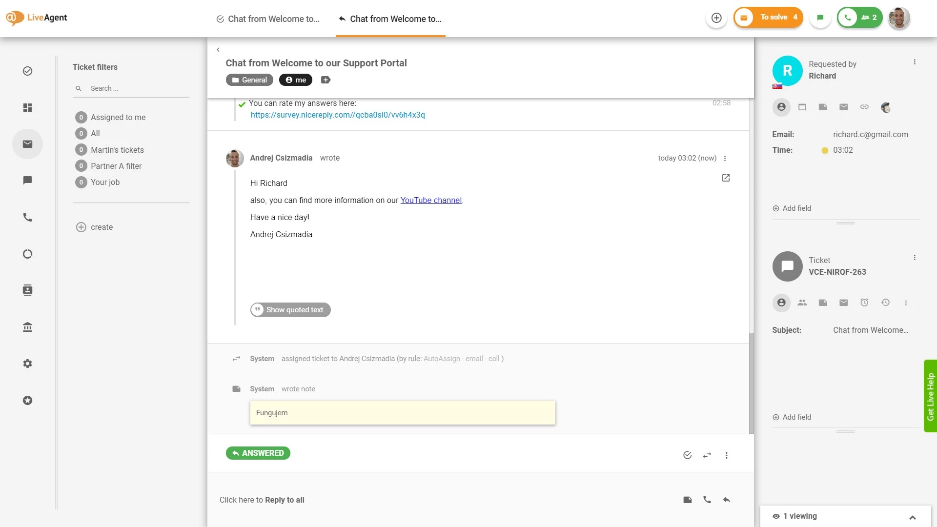 Vue d'ensemble de l'interface de gestion de tickets dans LiveAgent.