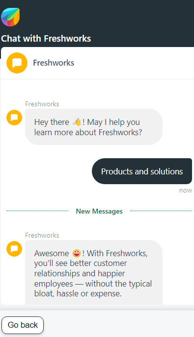 L'image montre une conversation entre un client et un chatbot dans Freshdesk