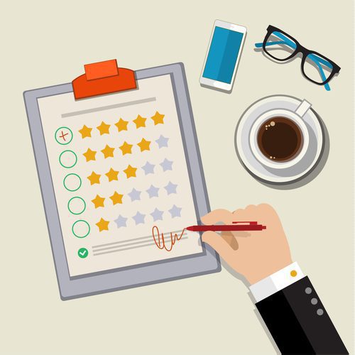 Illustration de commentaires client - Main cochant une marque excellente dans une enquête