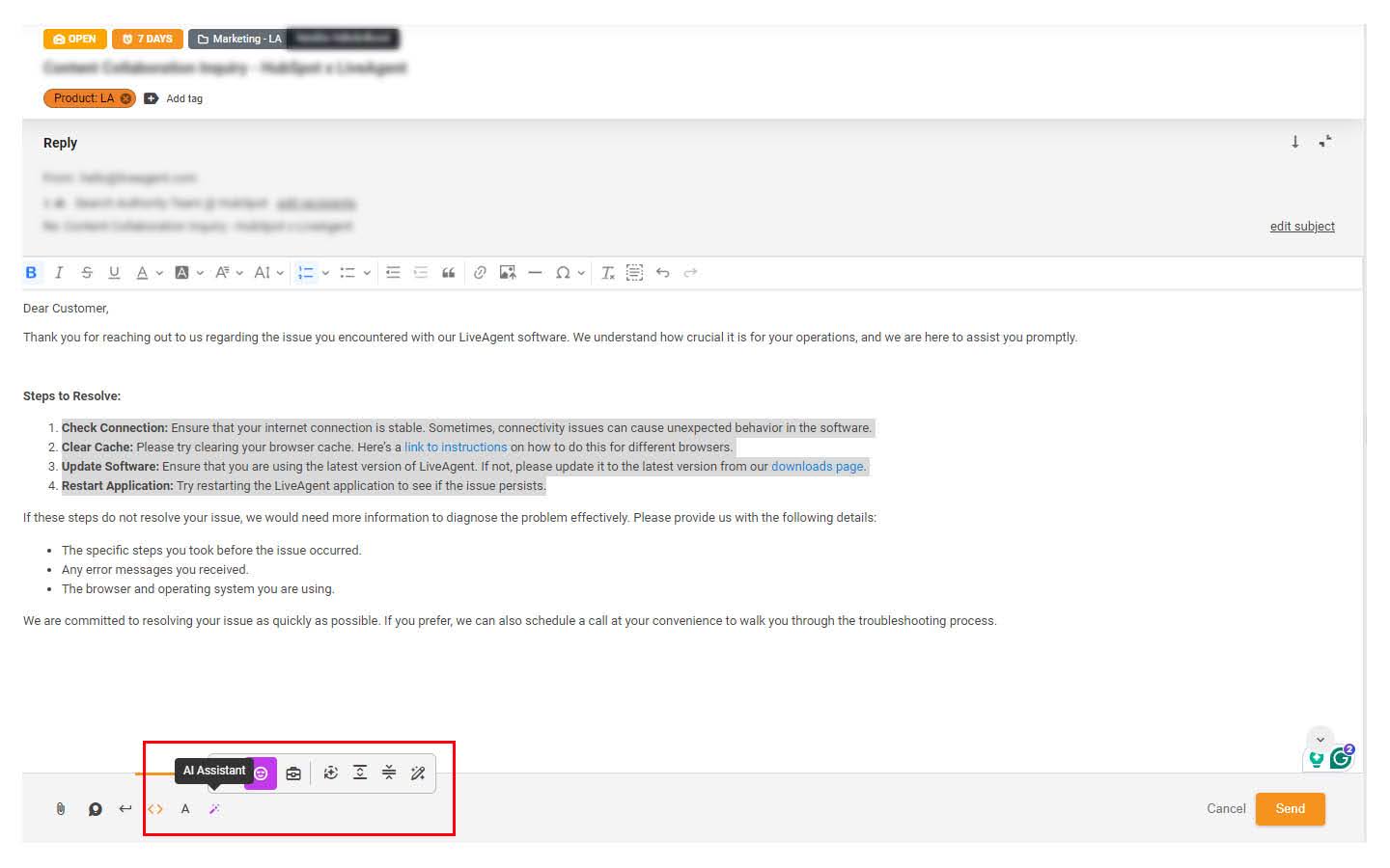 L'assistant IA de LiveAgent aidant à répondre à un ticket