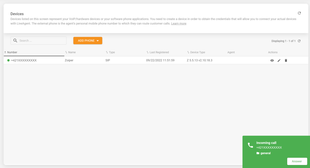 Une image montrant un appel entrant dans un softphone Zoiper intégré avec succès avec le logiciel d'assistance LiveAgent